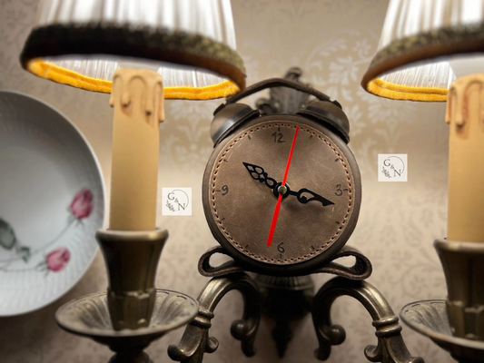 Handmade Leather Tabletop Clock: Vintage Style Desk Decor