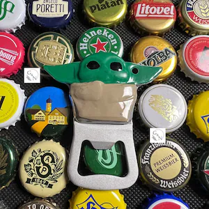 Star Wars Bottle Opener, Yoda Bottle Opener, aluminum magnetic Bottle Opener, custom keychain, keychain, handmade gift, gift