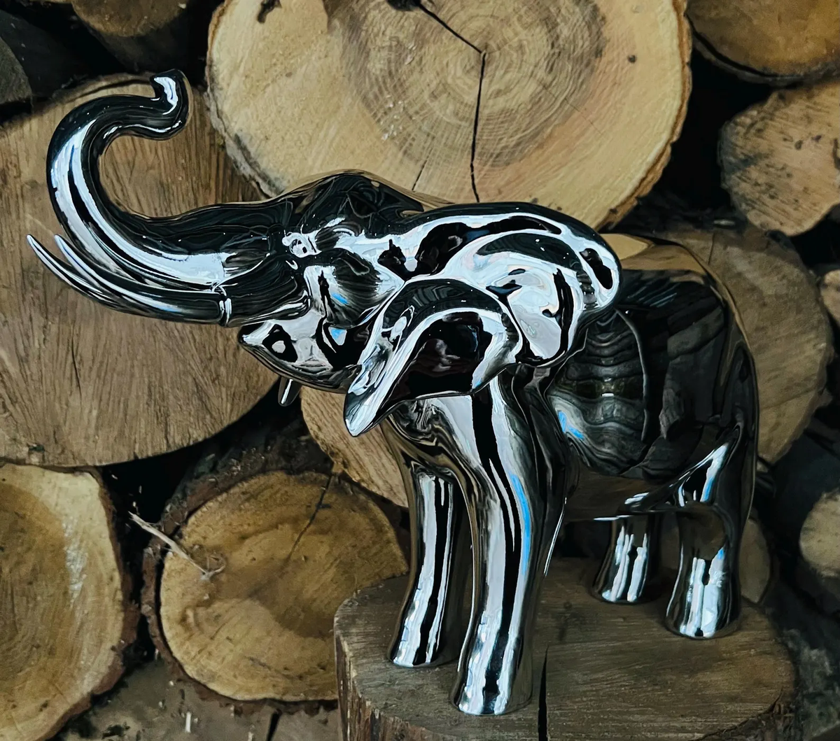 Handmade Chrome Elephant Sculpture: Modern Home Decor